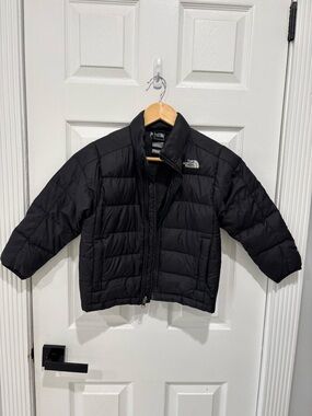The North Face Kids 550, Black Quilted Puffer Jacket
